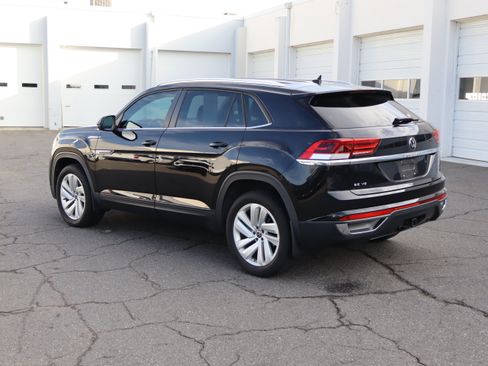 Used 2023 Volkswagen Atlas Cross Sport SE AWD/4WD image 8