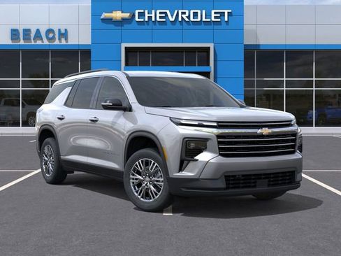 New 2026 Chevrolet Traverse LT w/ Driver Confidence Package image 7