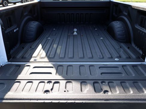 Used 2020 Ford F250 XLT w/ FX4 Off-Road Package AWD/4WD image 11