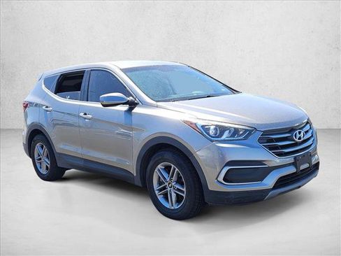 Used 2018 Hyundai Santa Fe Sport FWD image 2