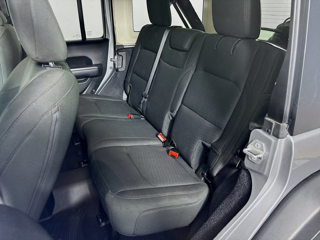 Used 2019 Jeep Wrangler Unlimited Sport S AWD/4WD image 20