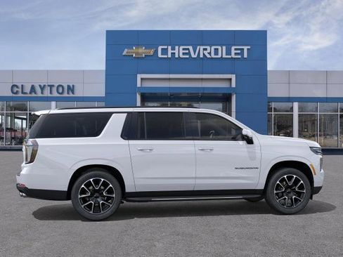 New 2026 Chevrolet Suburban RST AWD/4WD image 5