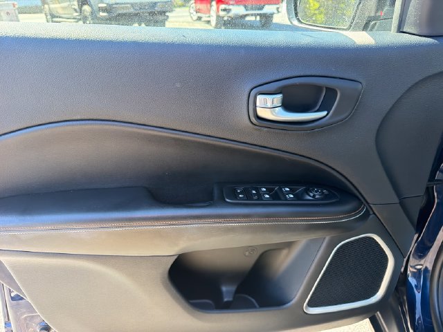 Used 2019 Jeep Compass Latitude w/ Popular Equipment Group AWD/4WD image 13