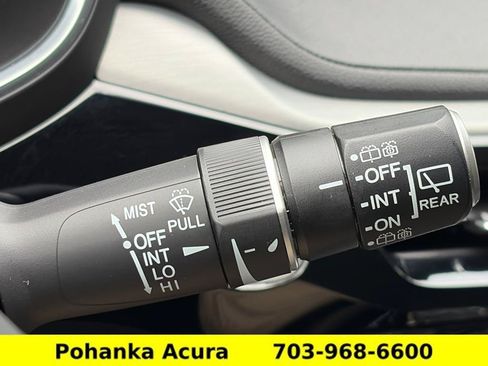 Used 2024 Acura MDX SH-AWD image 11