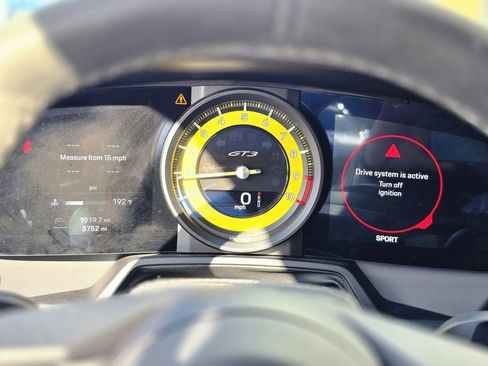Used 2023 Porsche 911 GT3 RWD image 16