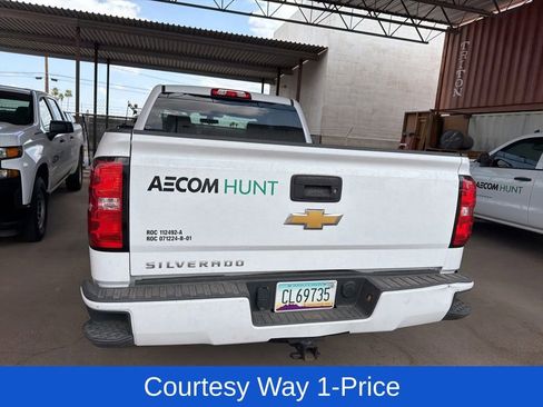 Used 2018 Chevrolet Silverado 1500 Custom RWD image 11