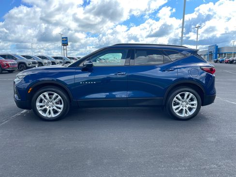 Used 2022 Chevrolet Blazer LT w/ Sound & Technology Package AWD/4WD image 2
