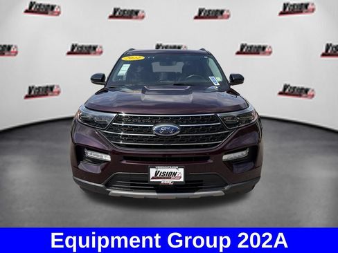 Used 2022 Ford Explorer XLT w/ Equipment Group 202A AWD/4WD image 2