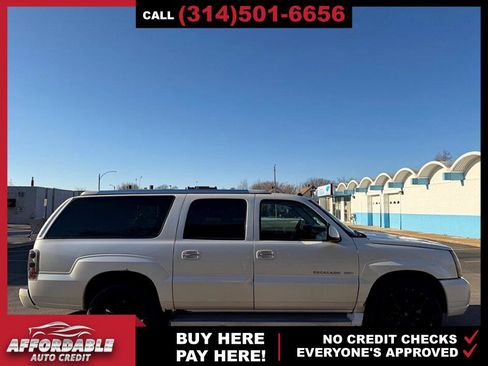 Used 2005 Cadillac Escalade ESV Base image 6
