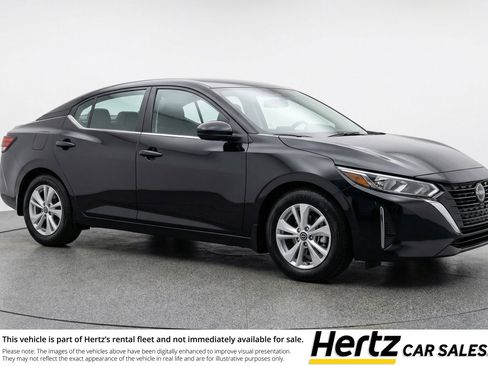 Used 2025 Nissan Sentra S image 1