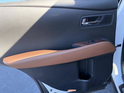 Used 2015 Lexus RX 450h FWD image 11