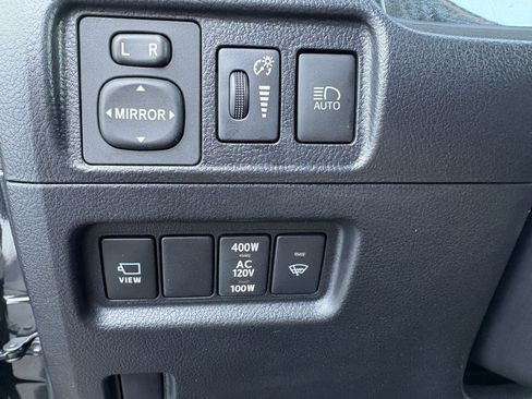 Used 2022 Toyota 4Runner SR5 Premium AWD/4WD image 16