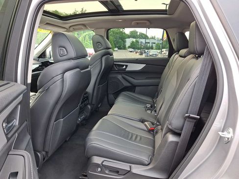 Certified 2024 Acura MDX w/ Technology Package AWD/4WD image 10