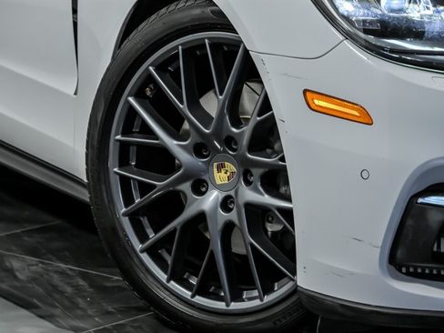 Used 2017 Porsche Panamera 4S AWD/4WD image 3