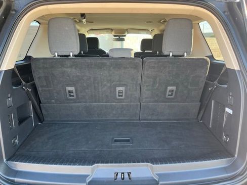 Used 2022 Ford Expedition XLT AWD/4WD image 16