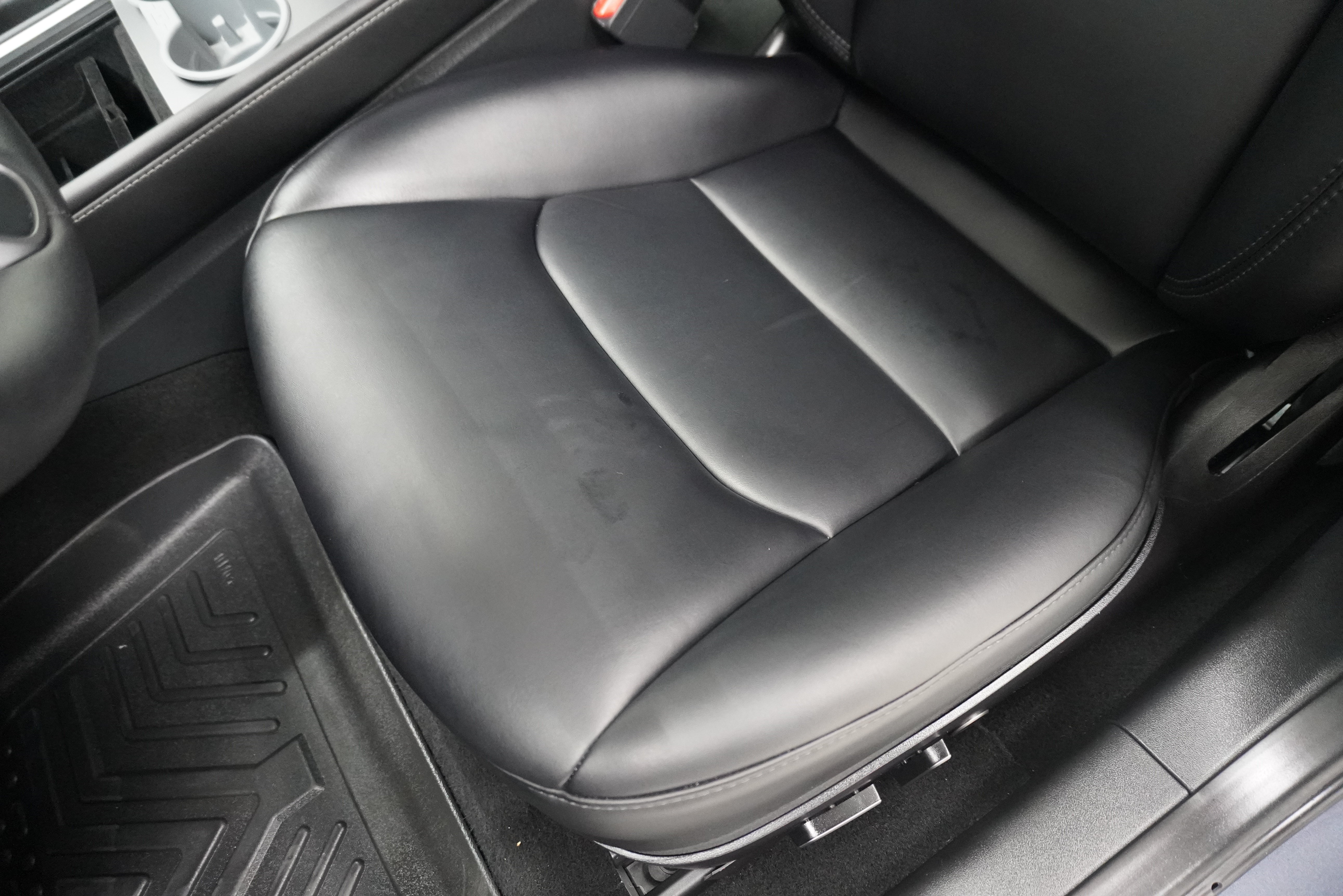 Used 2023 Tesla Model 3 Standard Range RWD image 12
