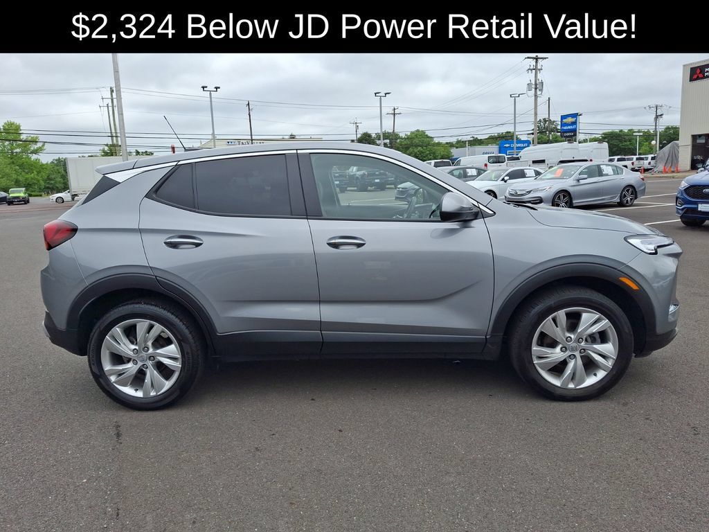 Used 2024 Buick Encore GX Preferred AWD/4WD image 7