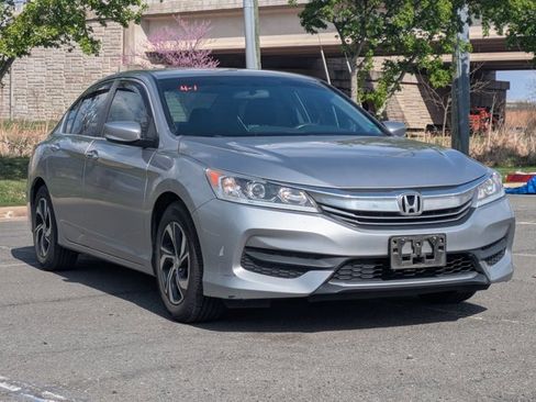 Used 2016 Honda Accord LX image 3