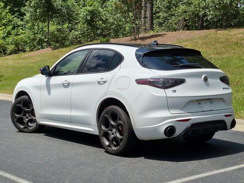 Used 2025 Alfa Romeo Stelvio Tributo Italiano w/ Driving Assist Package AWD/4WD image 3