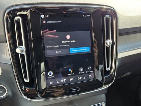 Certified 2024 Volvo XC40 B5 Core image 17