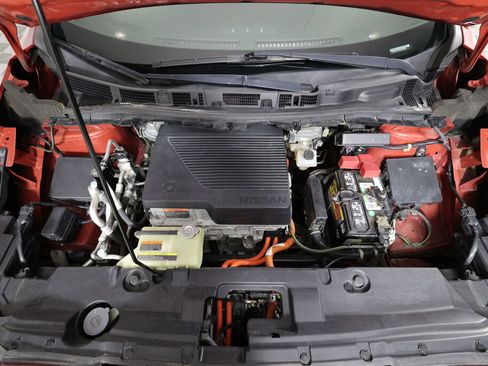 Used 2018 Nissan Leaf SL w/ SL Technology Package image 38