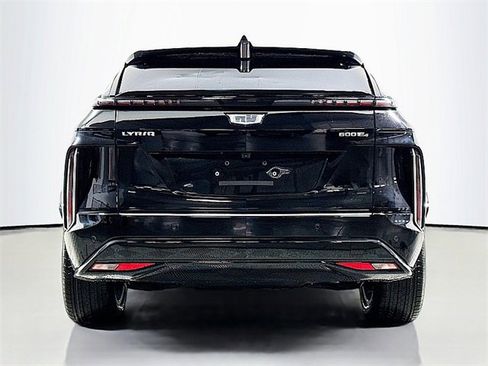 New 2026 Cadillac Lyriq Luxury image 3