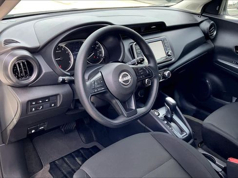 Used 2025 Nissan Kicks Play S image 16