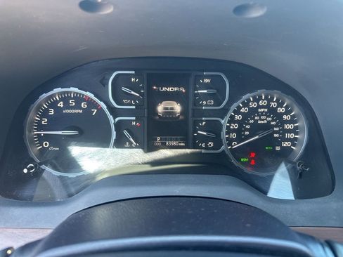 Used 2018 Toyota Tundra Limited w/ Limited Premium Package AWD/4WD image 17