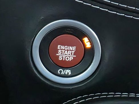 Used 2022 Dodge Challenger SRT Hellcat Redeye RWD image 30