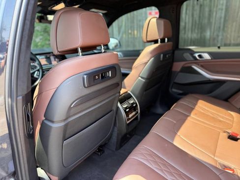 Used 2021 BMW X5 M50i w/ Executive Package AWD/4WD image 21