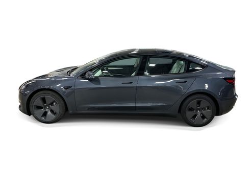 Certified 2023 Tesla Model 3 Standard Range RWD image 3