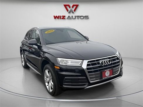 Used 2019 Audi Q5 2.0T Premium w/ Convenience Package image 3