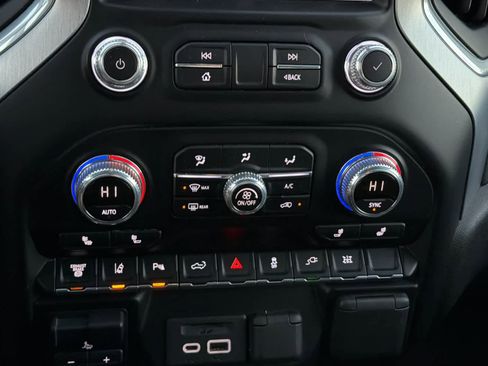 Used 2021 GMC Sierra 3500 SLE w/ SLE Value Package image 18