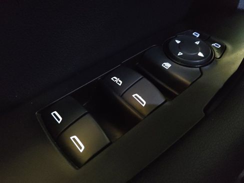 Used 2019 Chevrolet Blazer Premier w/ Driver Confidence II Package FWD image 27