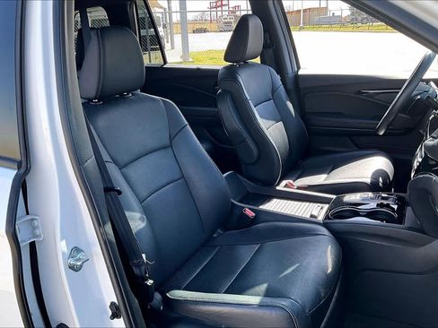 Used 2021 Honda Passport Touring image 9