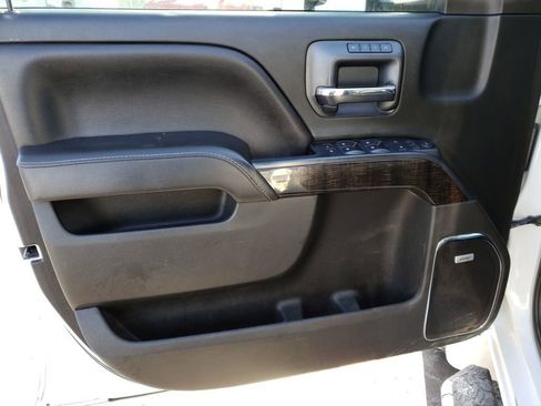 Used 2016 GMC Sierra 3500 Denali w/ Duramax Plus Package image 11