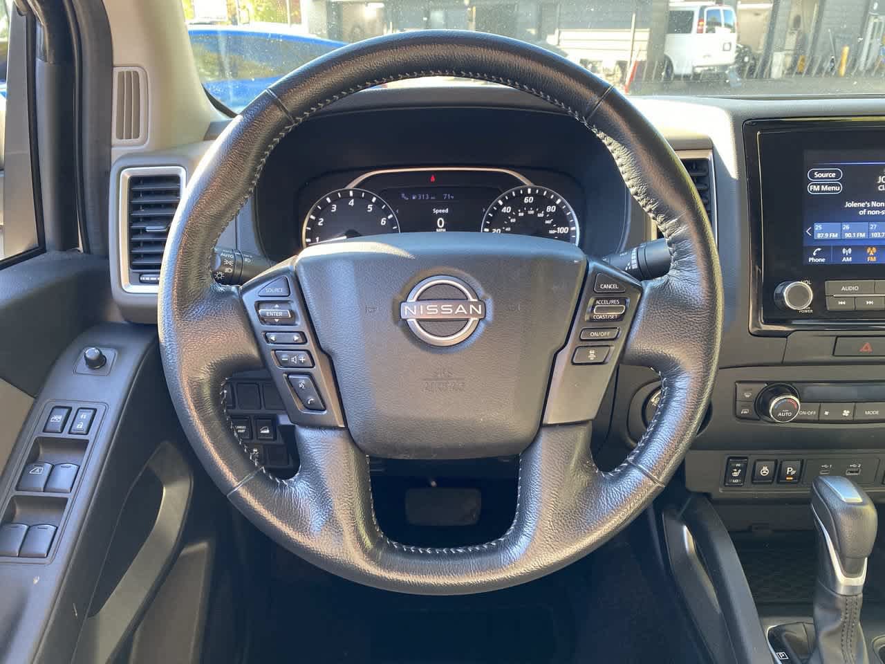 Used 2022 Nissan Frontier SV AWD/4WD image 18