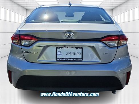 Used 2024 Toyota Corolla LE image 3