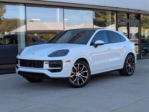 Certified 2026 Porsche Cayenne Coupe AWD/4WD image 1
