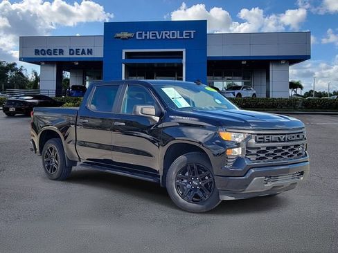 Certified 2022 Chevrolet Silverado 1500 Custom image 1