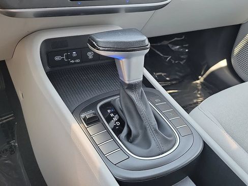 Used 2024 Hyundai Kona SEL FWD image 18