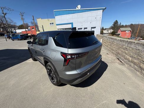 New 2026 Chevrolet Equinox LT image 3