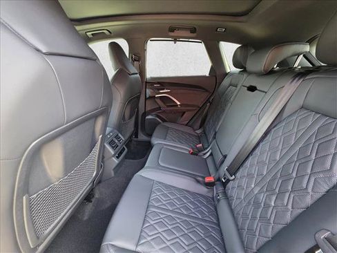 New 2025 Audi SQ5 Premium Plus image 17