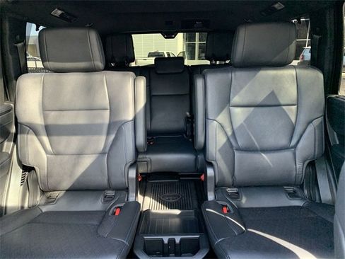 Used 2023 Toyota Sequoia Platinum image 32