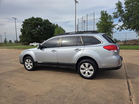 Used 2012 Subaru Outback 2.5i AWD/4WD image 6
