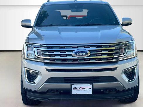 Used 2018 Ford Expedition Limited w/ Equipment Group 301A AWD/4WD image 2