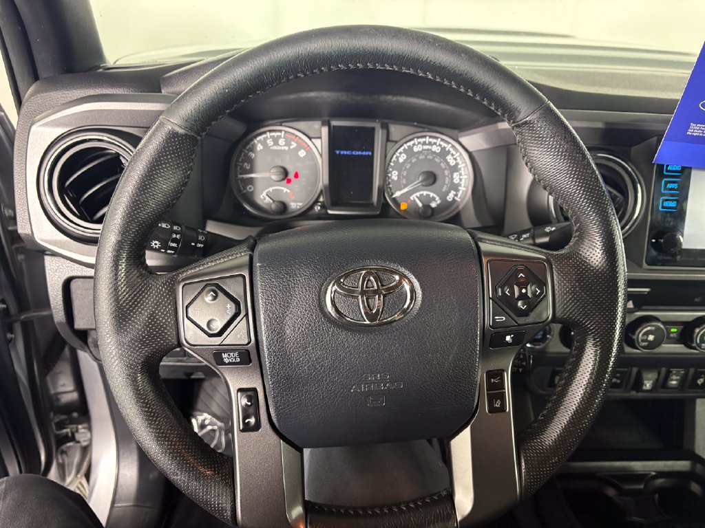 Used 2019 Toyota Tacoma TRD Sport w/ Technology Package AWD/4WD image 14