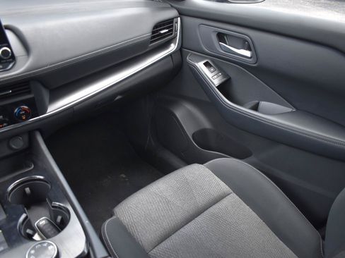 Used 2025 Nissan Rogue SV AWD/4WD image 20