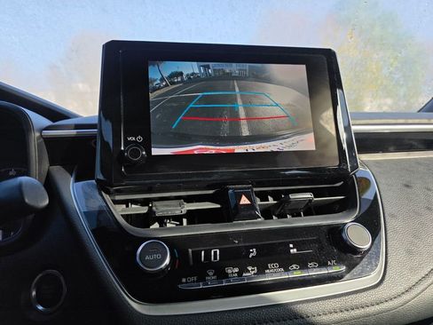 Certified 2023 Toyota Corolla SE image 32