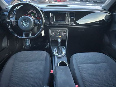 Used 2017 Volkswagen Beetle 1.8T S image 17
